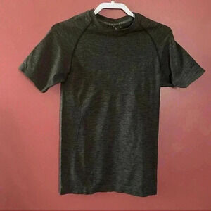 Alphalete Gray Mens Shirt